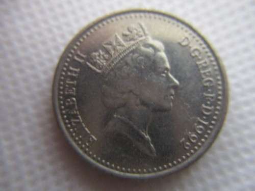 GREAT BRITAIN - 10 PENCE -  1992