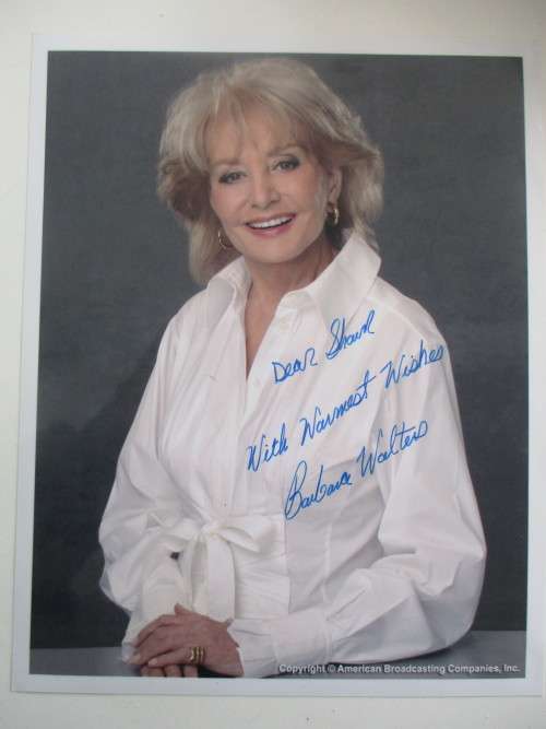 AUTOGRAPHED / SIGNED - BARBARA WALTERS  A4 SIZE