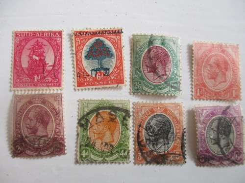 SOUTH AFRICA LOT OF  USED STAMPS AND 6D CHANGED DATE AND OVER PRINT STAMP