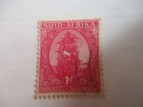 SOUTH AFRICA LOT OF  USED STAMPS AND 6D CHANGED DATE AND OVER PRINT STAMP