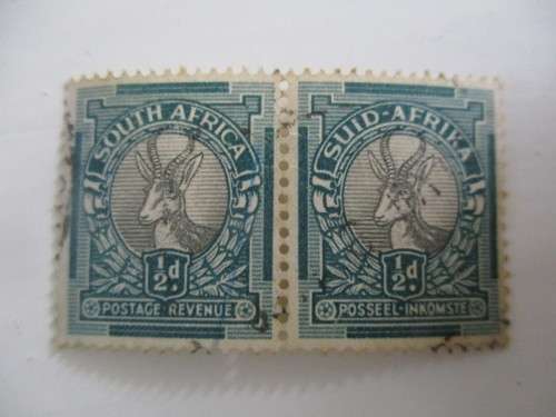 SOUTH AFRICA - 1/2D BILINGUAL SPRINGBOK  PAIR X2 USED STAMPS
