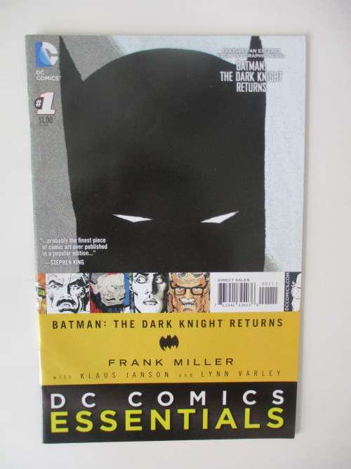 DC COMICS  - TE DARK KNIGHT RETURNS  -  BOOK ONE - MINT CONDITION