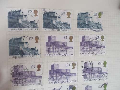 GREAT BRITAIN  - PAGE OF USED MOUNTED CASTLE STAMPS