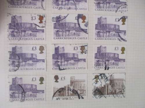 GREAT BRITAIN  - PAGE OF USED MOUNTED CASTLE STAMPS