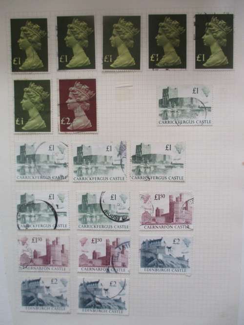 GREAT BRITAIN - USED MOUNTED CASTLE STAMPS AND QUEEN ELIZABETH STAMPS