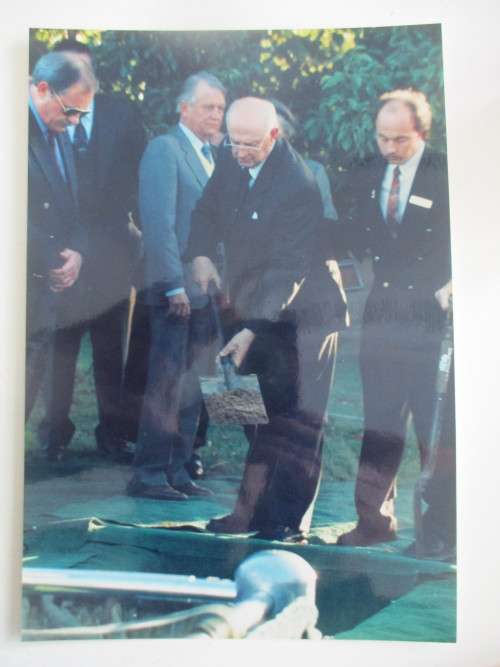 ELIZE BOTHA - PLUS 2  PRESS PHOTOGRAPHS OF FUNERAL