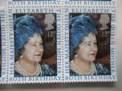 GREAT BRITAIN - QUEEN ELIZABETH 12P BLOCK OF MINT STAMPS