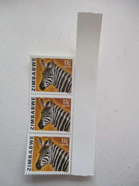 ZIMBABWE - MINT 3 ZEBRA STAMPS BLOCK