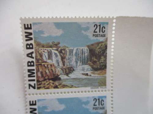ZIMBABWE ODZANI FALLS  21c  MINT STAMPS