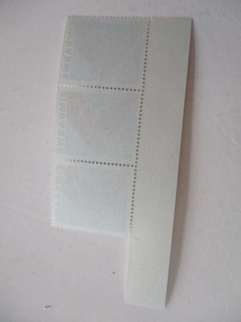ZIMBABWE  15c  MINT GIRAFFE STAMPS X3