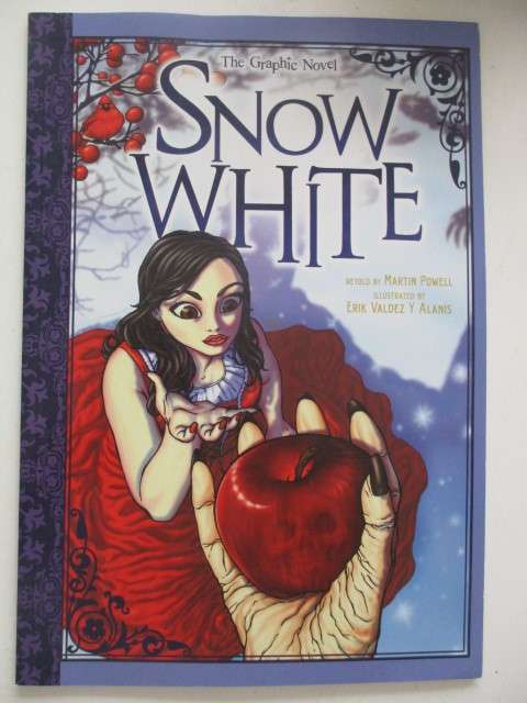 TE GRAPHIC NOVEL - SNOW WHITE -  2009 LOVELY CONDITION THICKER THAN NORMAL COMIC