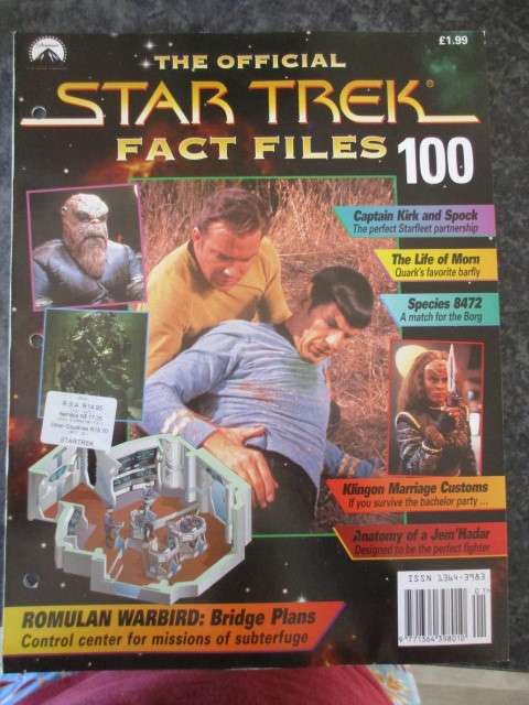 ABOUT 8 KG OF STAR TREK FACT FILES A FEW MISSING