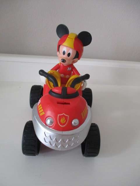 VINTAGE FORMULA ONE MICKEY RACER ON FOUR WHEELER