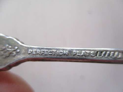VINTAGE SILVER PLATED TEASPOON PRINCESS DIANE CHARLES AND BABY WILLIAM