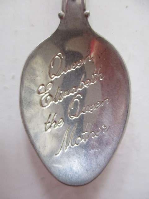 LOVELY VINTAGE PEWTER TEASPOON  OF THE QUEEN MOTHER