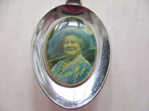 QUEEN MOTHER SOUVENIOR  TEASPOON