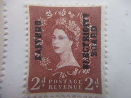 GREAT BRITAIN 2D DOMINATION QUEEN ELIZABETH PRINTED OVER  USED STAMPS  X 8