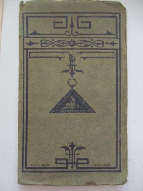 CAPE OF GOOD HOPE  LOT -     MINI ALBUM  WITH  2 -  TRIANGLE STAMPS