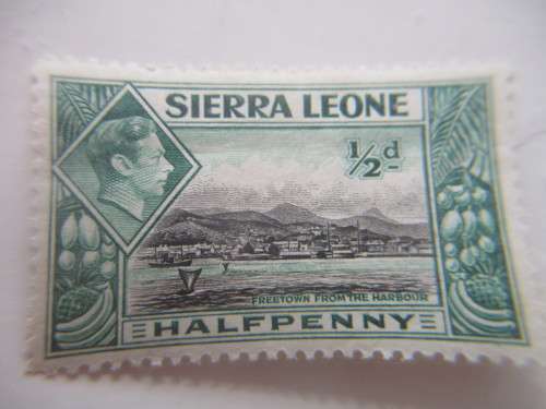 SIERRA LEONE - 1/2 D PREVIOUSLY MOUNTED USED STAMP