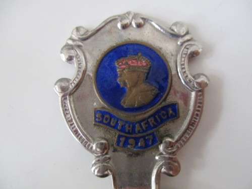 VINTAGE EPNS SUGAR SPOON TO COMMEMORATE THE ROYAL VISIT TO SOUTH AFRICA