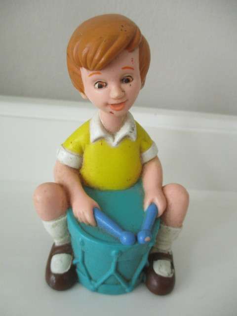 LOVELY VINTAGE DISNEY CHARACTER FIGUIRINE - CHRISTOPHER ROBIN FROM WINNIE THE POOH