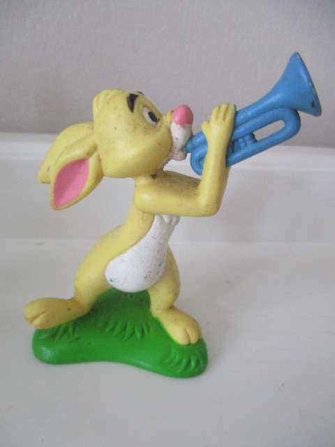 VINTAGE LOVELY  DISNEY CHARACHTER FROM WINNIE THE POOH - RABBIT