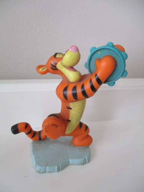 VINTAGE DISNEY CHARACTER FROM WINNIE THE POOH  - TIGGER