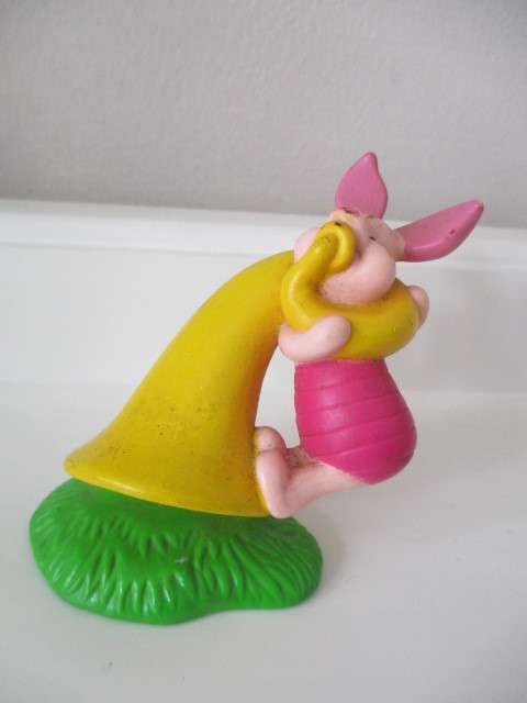 VINTAGE DISNEY CHARACTER FROM WINNIE THE POOH - PIGLET