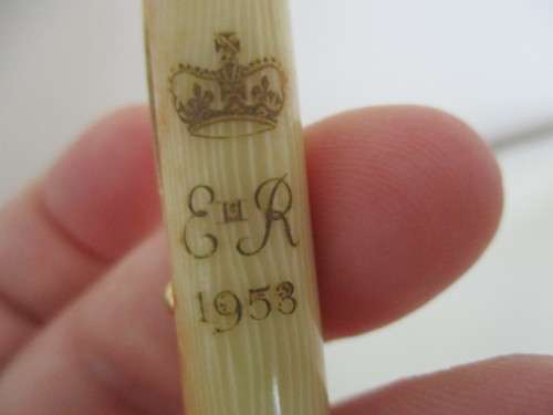 LOVELY VINTAGE PROPELLING PENCIL OF QUEEN ELIZABETH - 1953