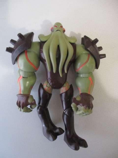 BEN - 10 FIGURE WITH SERIAL NUMBER -  APP 12 CM TALL