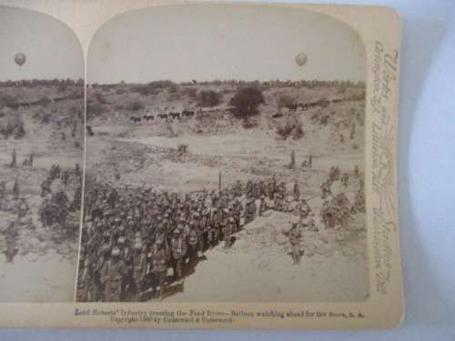 BOER WAR - STEREOSCOPE CARD - LORD ROBERTS INFANTRY CROSSING THE ZAND RIVER - 1900