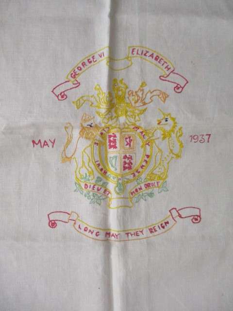 BEAUTIFUL  EMBROIDED  VINTAGE TO ANTIQUE BEAUTIFUL CORONATION TABLE CLOTH 1937