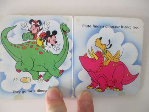 MINI MICKEY MOUSE BOOK  - 1995 CARDBOARD PAGES