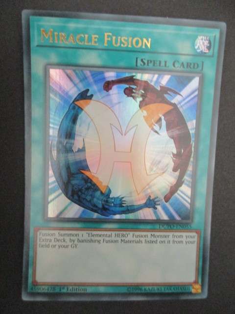 YU-GI-OH TRADING CARD -  MIRACLE FUSION - FOIL CARD / SHINY