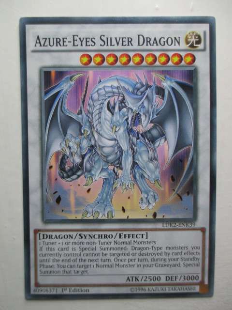 YU-GI-OH TRADING CARD - AZURE-EYES SILVER DRAGON