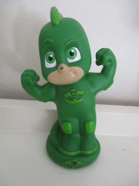 LOVELY PJ MASKS FIGURE GEKKO MAY BE MC DONALDS