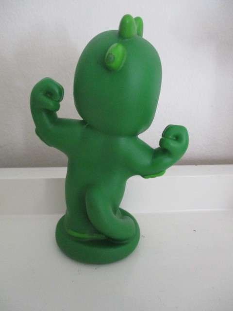 LOVELY PJ MASKS FIGURE GEKKO MAY BE MC DONALDS