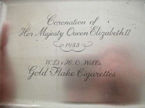 VINTAGE QUEEN ELIZABETH  WILLS GOLD FLAKE CIGARETTES 1953 CORONATION