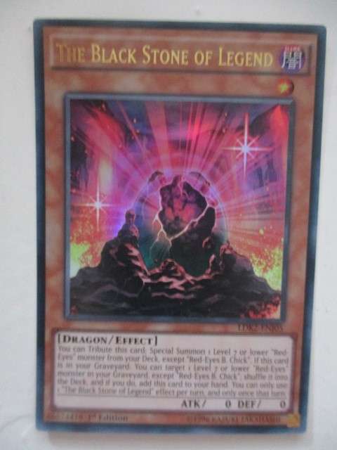YU-GI-OH TRADING CARD - THE BLACK STONE OF LEGEND / FOIL CARD /  SHINY CARD