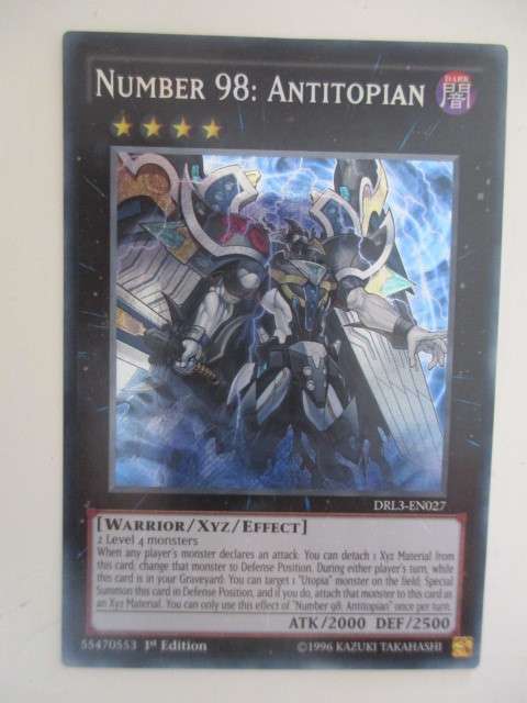 YU-GI-OH TRADING CARD - NUMBER 98 : ANTITOPIAN / FOIL CARD  / SHINY CARD