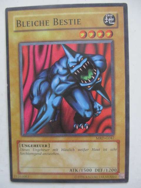 YU-GI-OH TRADING CARD - GERMAN / PALE BEAST / BLEICHIE BESTIE