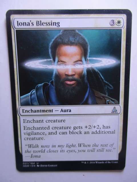 MAGIC THE GATHERING TRADING CARD - IONA`S BLESSING