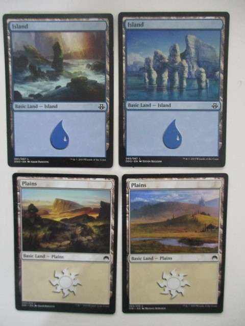 MAGIC THE GATHERING TRADING CARDS - LOT OF 4 LANDS