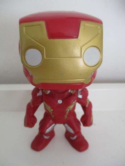 IRON MAN - FIGURE
