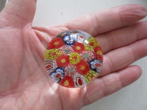 BEAUTIFUL SMALL MERANO PAPER WEIGHT