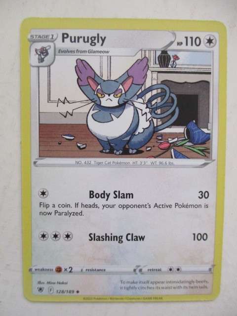 POKEMON TRADING CARD - PURUGLY -