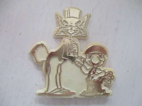 VINTAGE BADGE LUMOSS MOULDINGS
