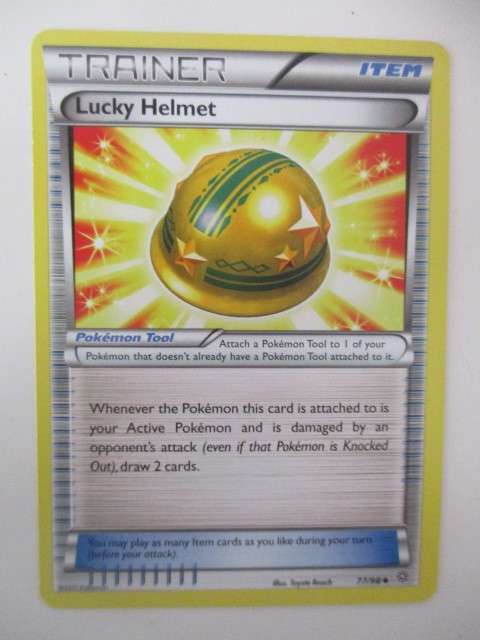 POKEMON TRADING CARD TRAINER LUCKY HELMET