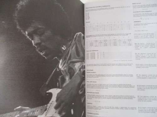 JIMI HENDRIX MUSIC BOOK / GUITAR WITH CHORDS