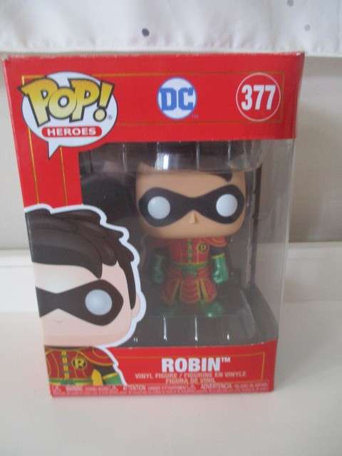 FUNKO - DC ROBIN  - FIGURE IN ORIGINAL BOX